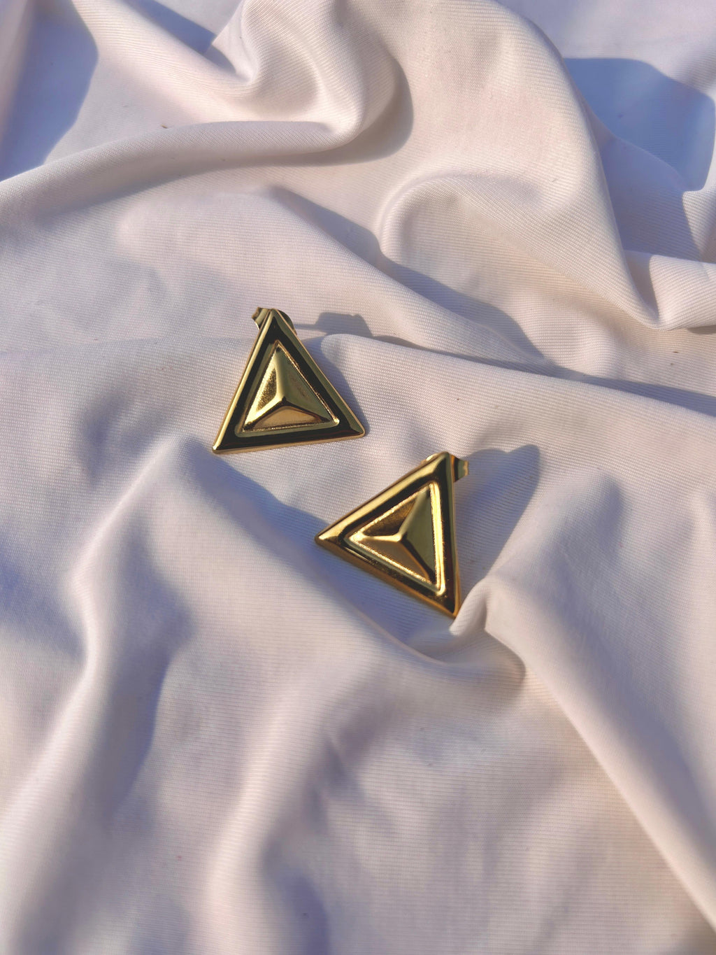 Triangular Studs