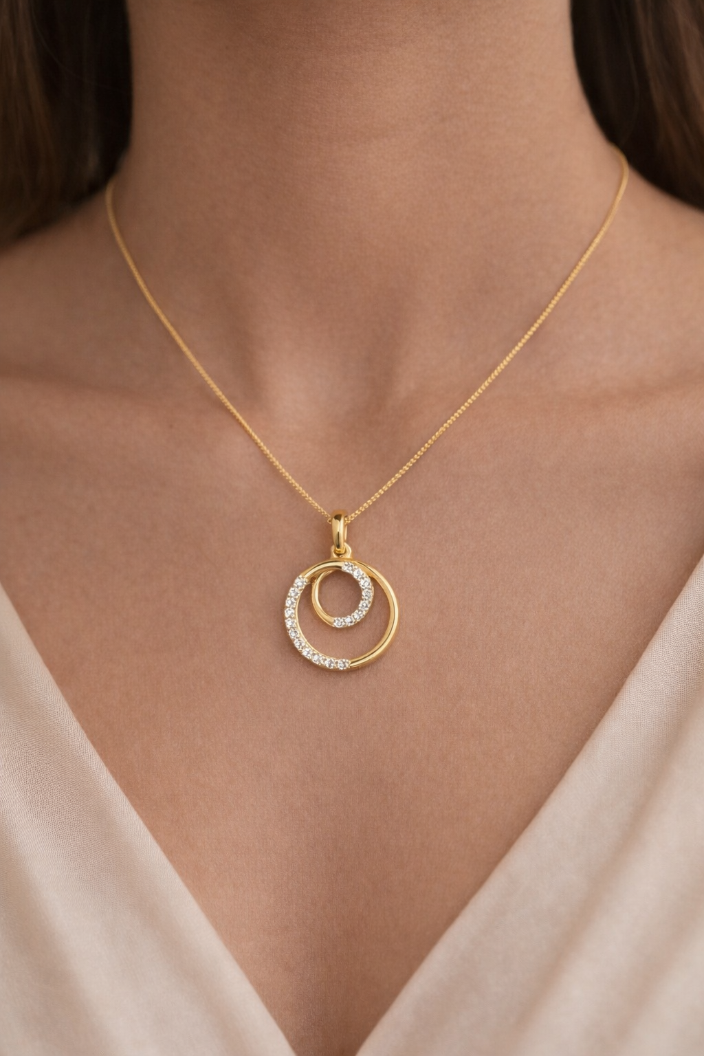 Twirl of Light Lab Grown pendant without chain